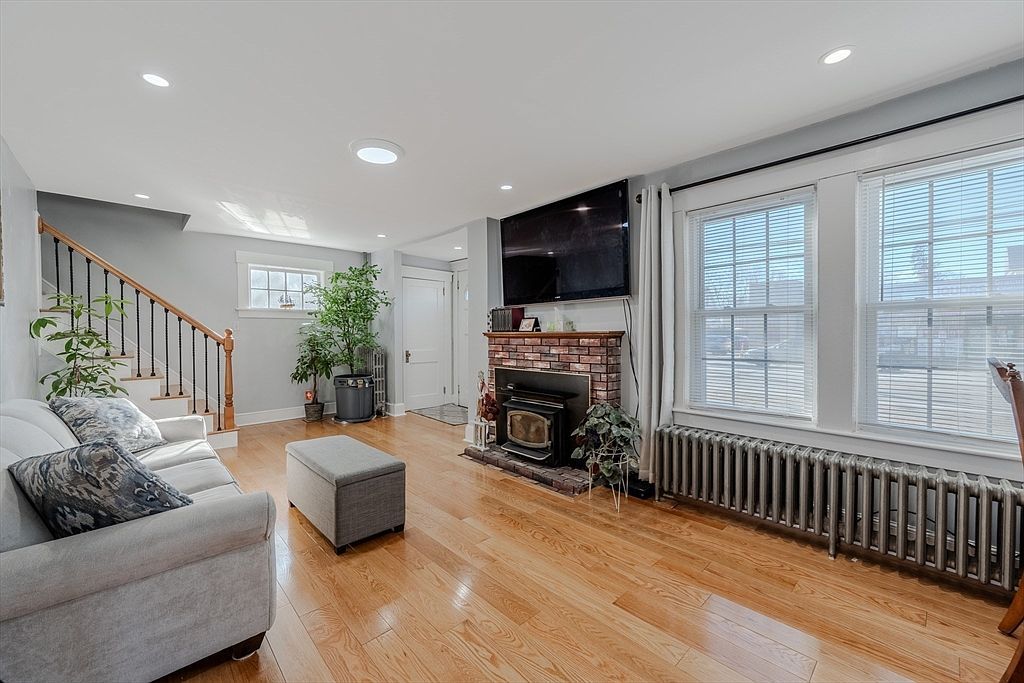 1391 Bridge St Dracut, MA 01826 - Thumbnail 5