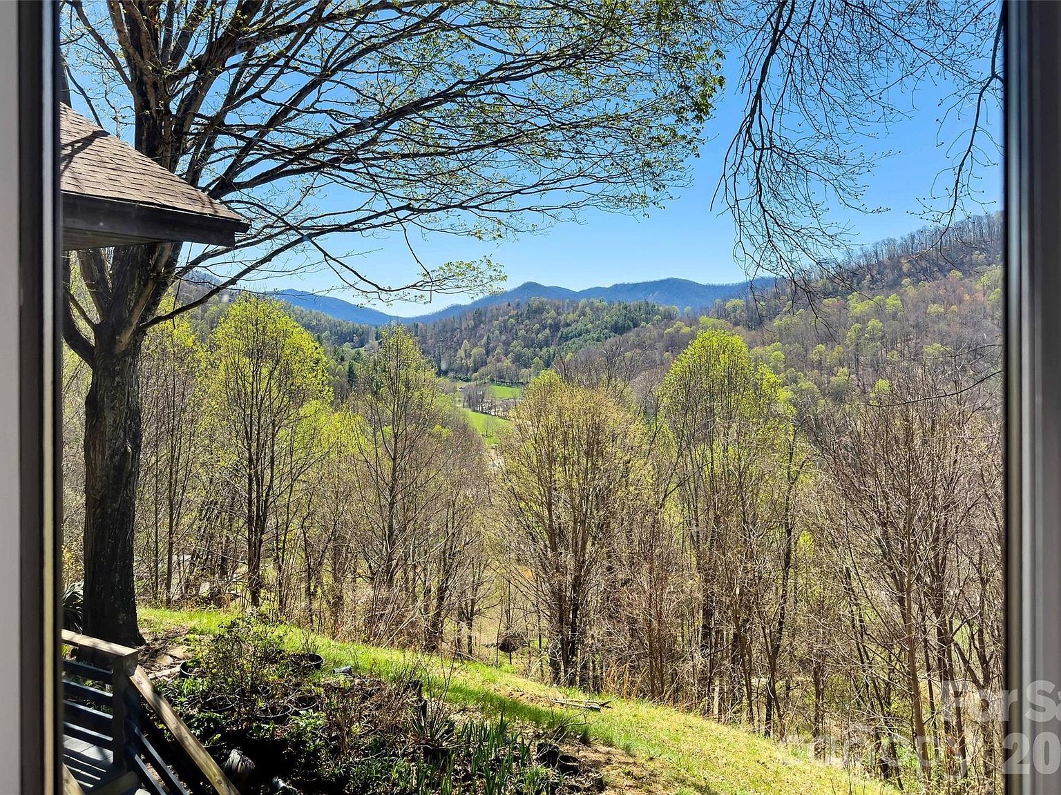 311 Pisgah Mine Rd Burnsville, NC 28714 - Thumbnail 5