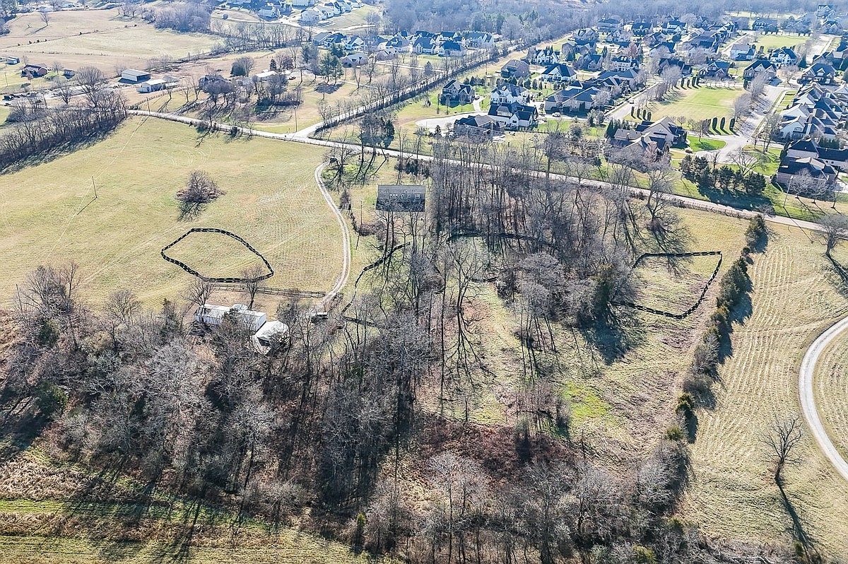 2754 Critz Ln LOT 103 Thompsons Station, TN 37179 - Thumbnail 5