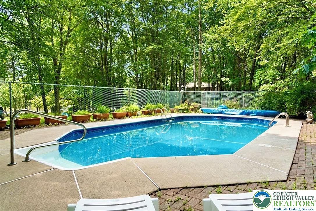 271 N Shore Dr Albrightsville, PA 18210 - Thumbnail 5