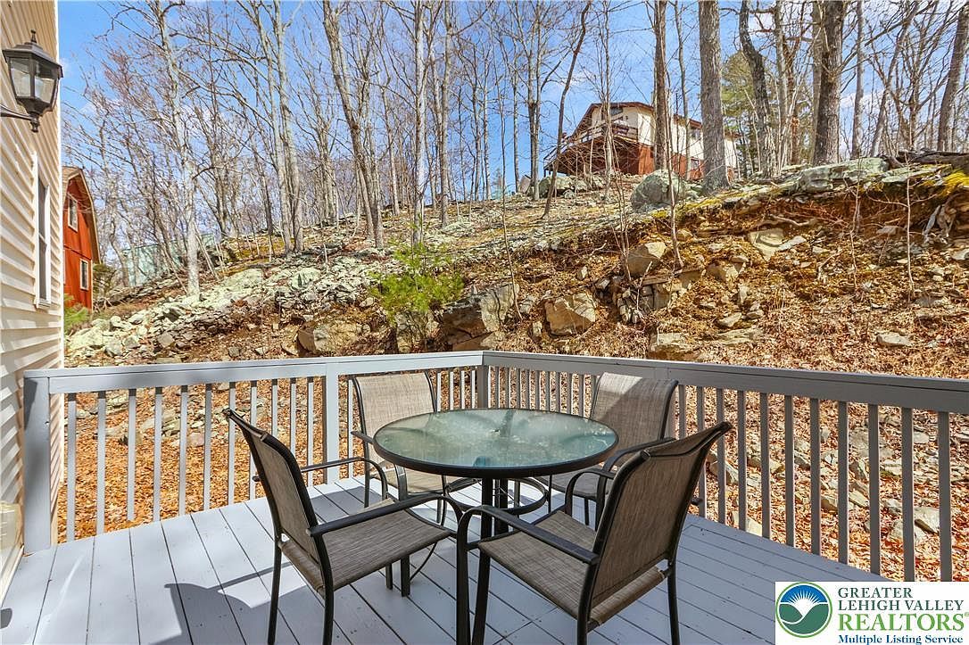 226 Regent St Bushkill, PA 18324 - Thumbnail 5