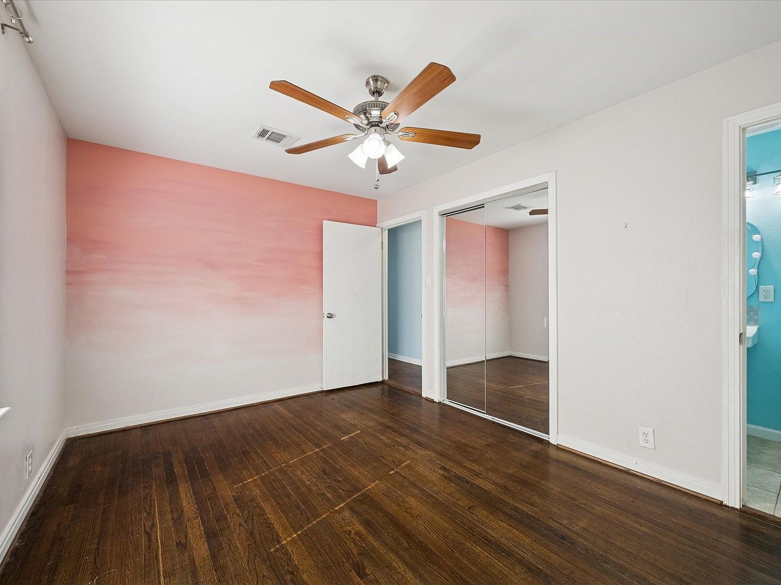 329 Robin St Deer Park, TX 77536 - Thumbnail 5