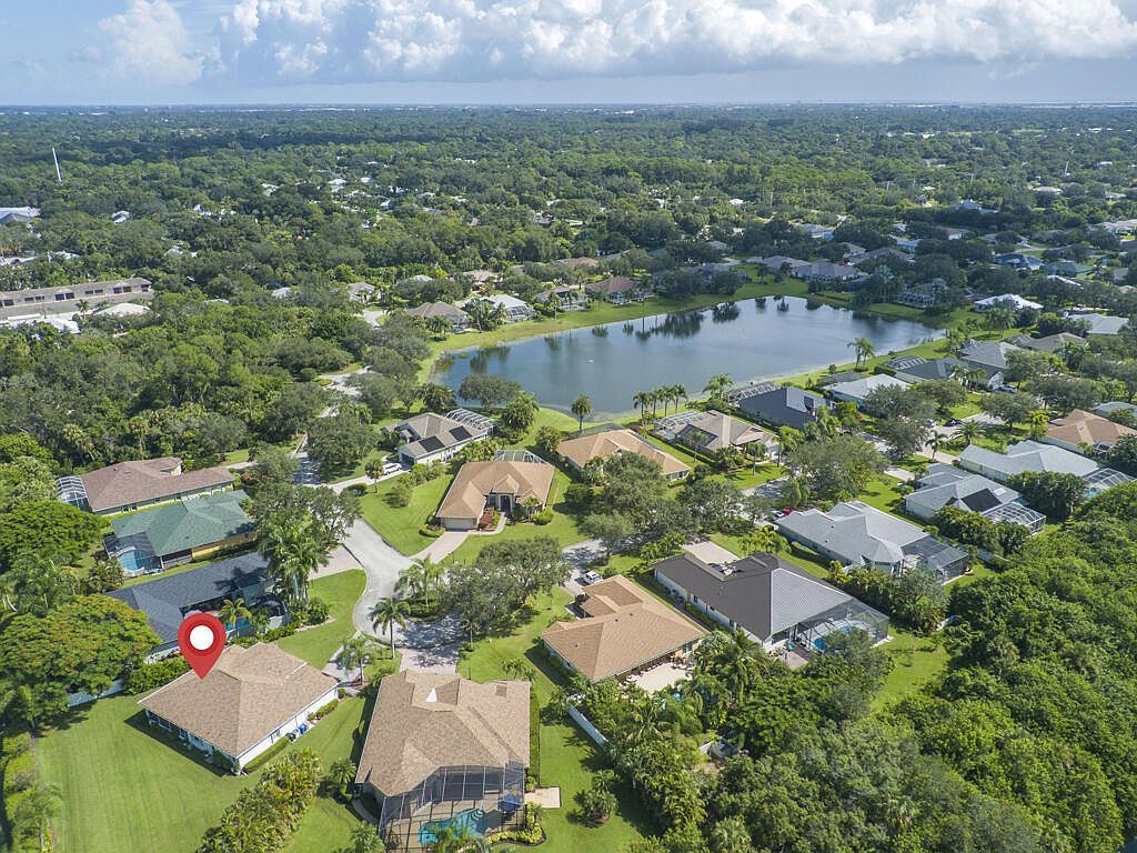 305 Bourdeaux Dr SW Vero Beach, FL 32968 - Thumbnail 5
