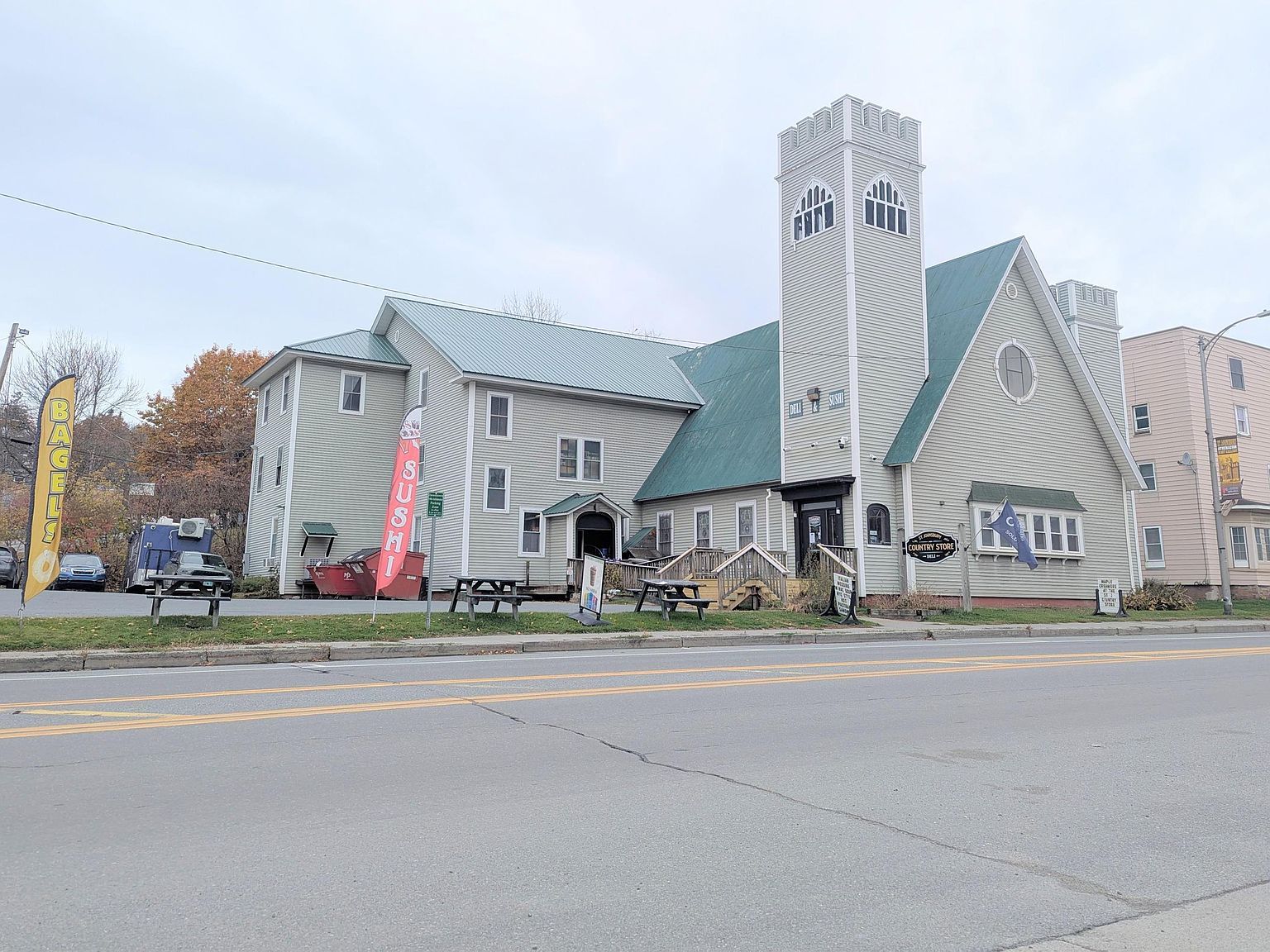 537 Railroad St Saint Johnsbury, VT 05819 - Thumbnail 5