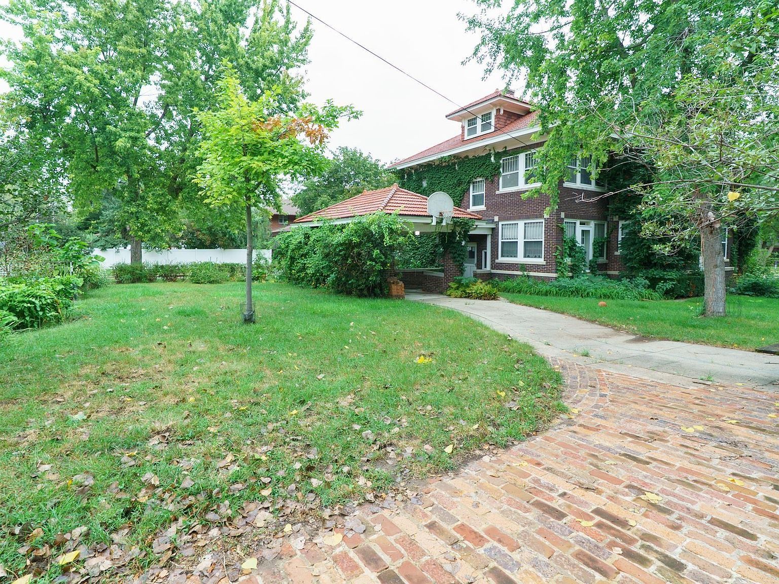 2423 Jackson St Sioux City, IA 51104 - Thumbnail 5