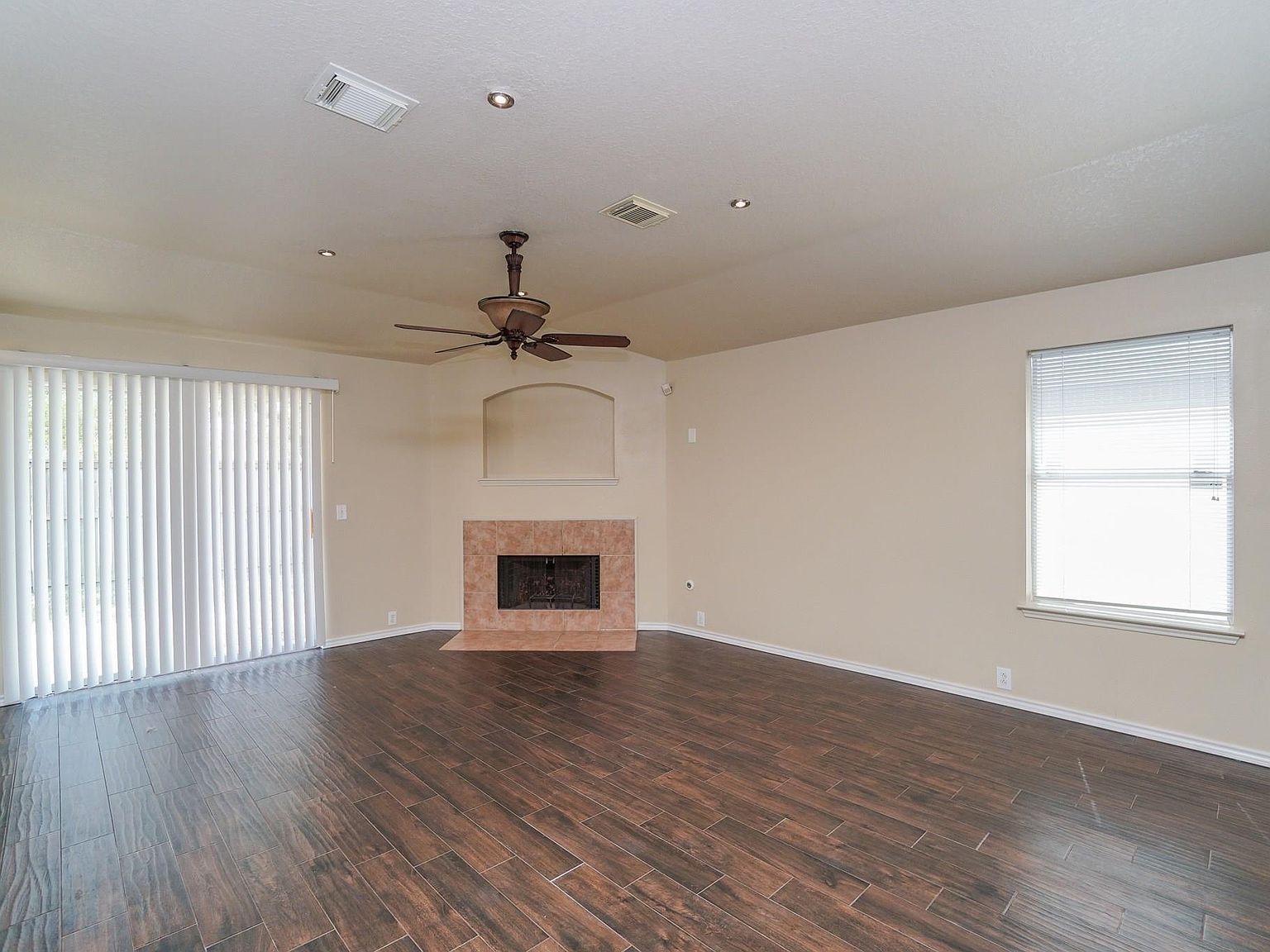 19215 Indian Stone Ln Katy, TX 77449 - Thumbnail 5