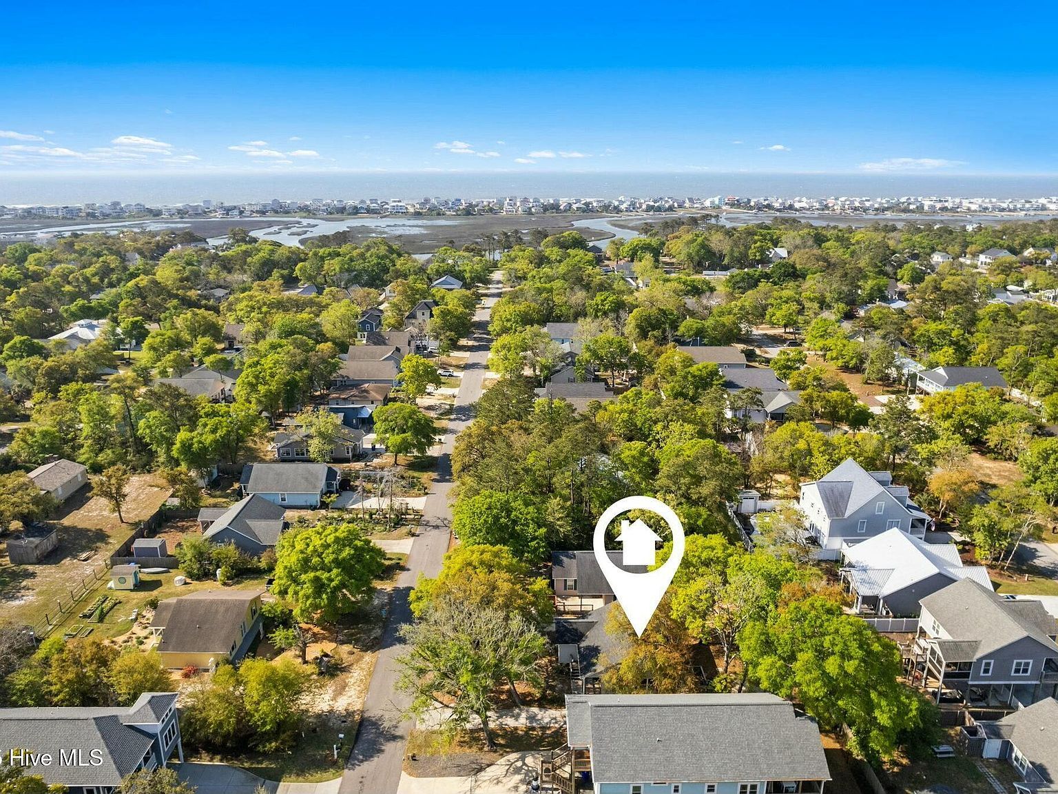 121 NW 19th St Oak Island, NC 28465 - Thumbnail 5