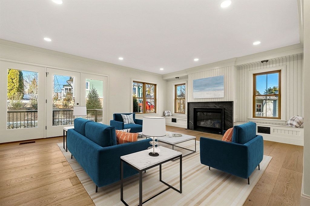 8 Flatley Ave Manchester, MA 01944 - Thumbnail 5