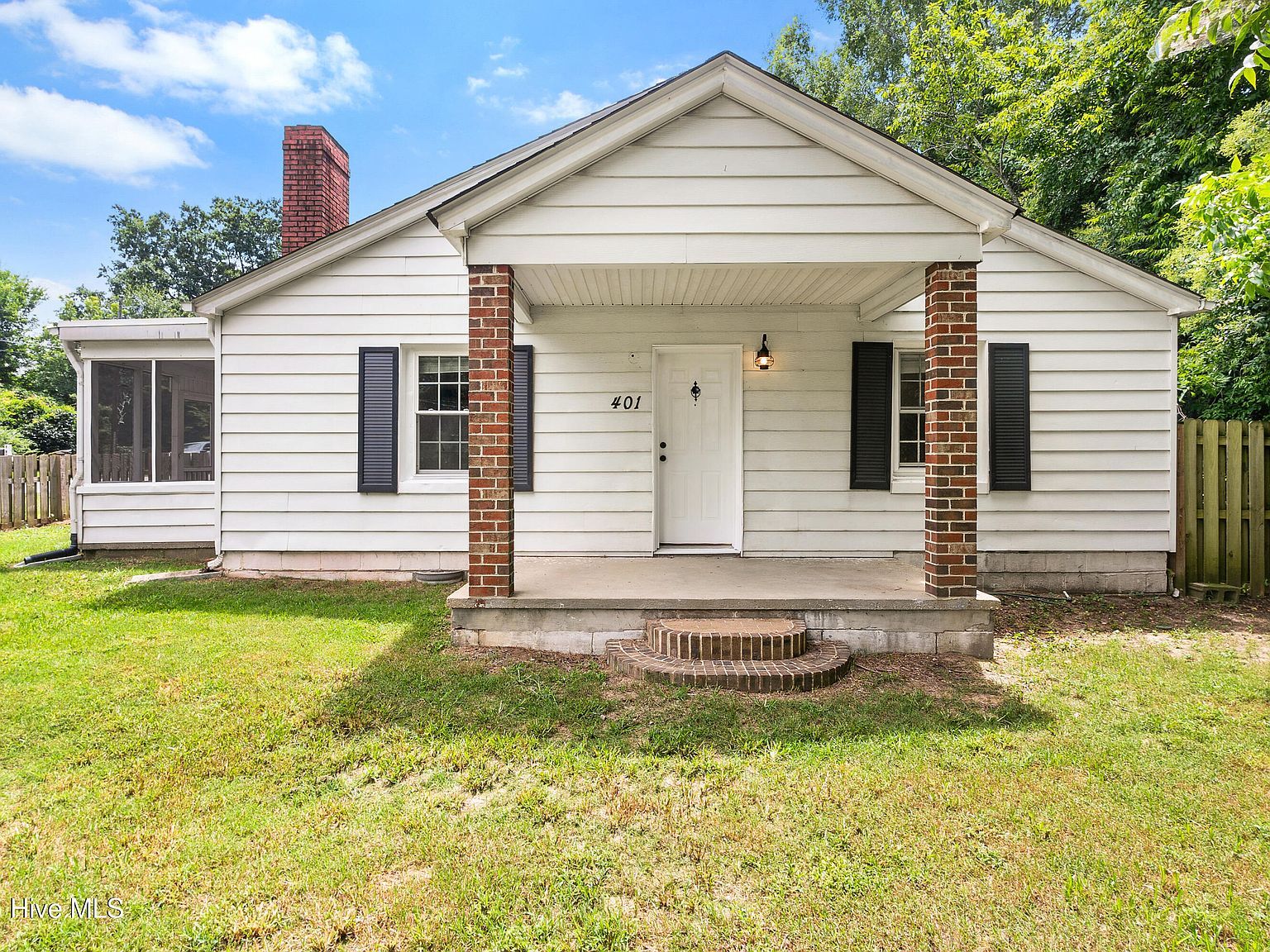 401 W McNeill St Lillington, NC 27546 - Thumbnail 5