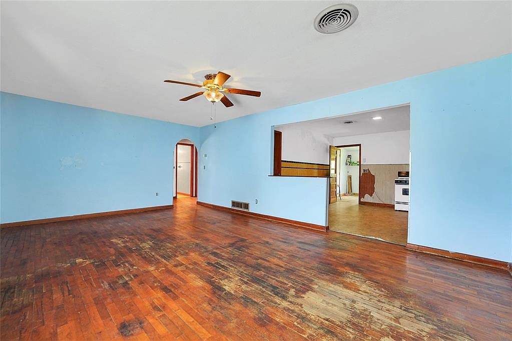 105 E Walk Ave Canute, OK 73626 - Thumbnail 5