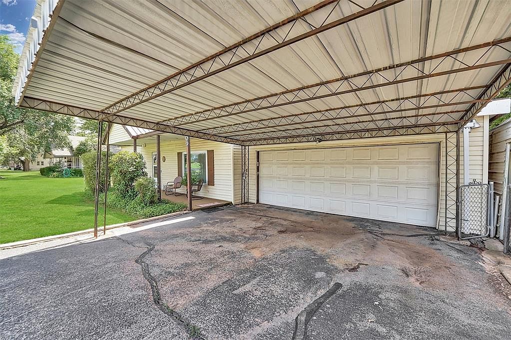 409 S McDonald St Dill City, OK 73641 - Thumbnail 5