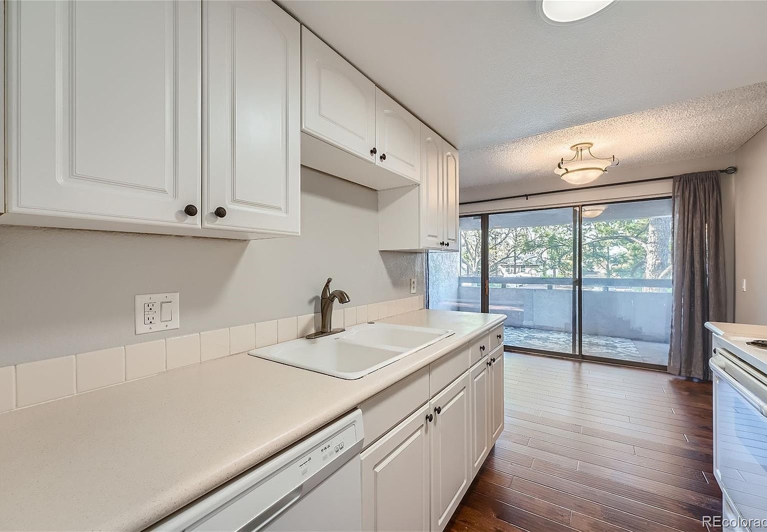 6420 S Dayton St APT J06 Englewood, CO 80111 - Thumbnail 5