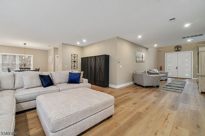 232 Kinnelon Rd Kinnelon, NJ 07405 - Thumbnail 5