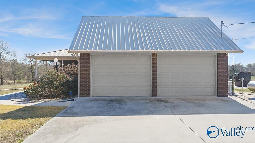 1283 Moman Rd Horton, AL 35980 - Thumbnail 5