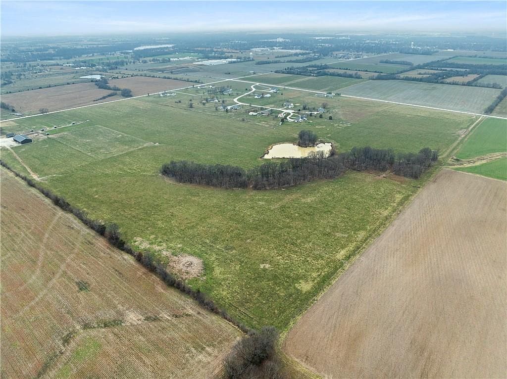 48 NE 30th Ln Lamar, MO 64759 - Thumbnail 5