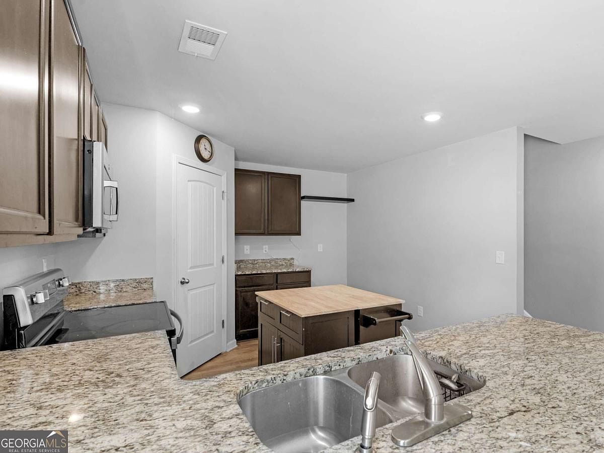 415 White Pine Dr Jackson, GA 30233 - Thumbnail 5