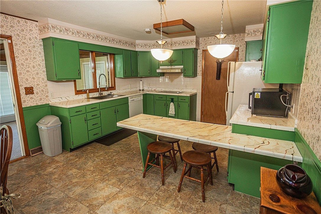 1202 Holiday Dr Effingham, IL 62401 - Thumbnail 5