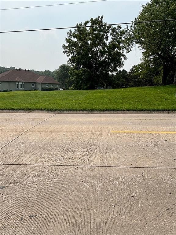 4216 Gene Field Rd Saint Joseph, MO 64506 - Thumbnail 5