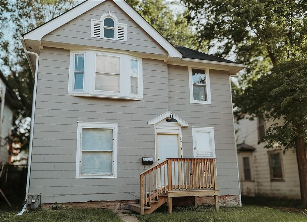 1912 Faraon St Saint Joseph, MO 64501 - Thumbnail 5