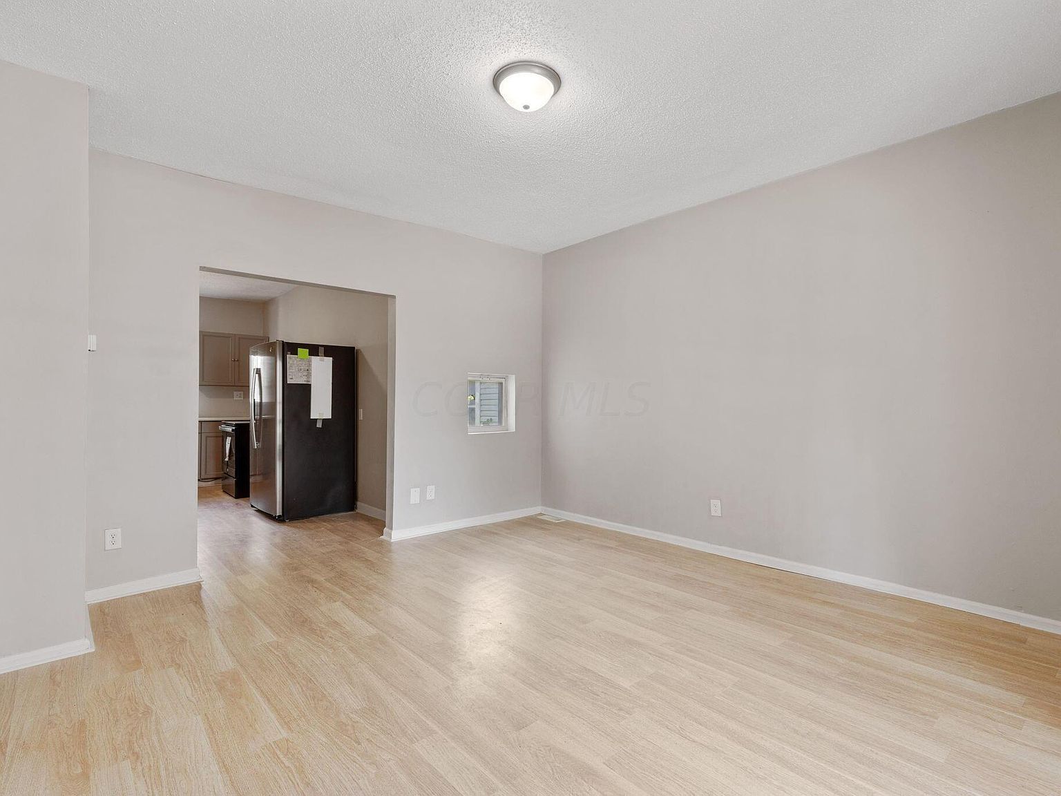 66 E Innis Ave Columbus, OH 43207 - Thumbnail 5