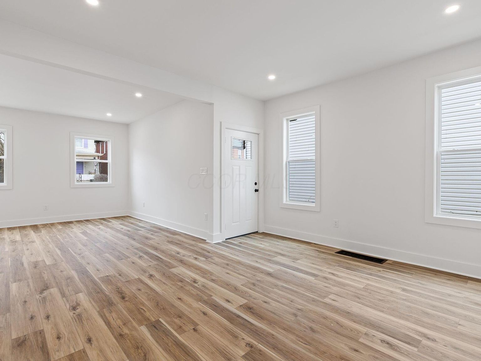 757 Bellows Ave Columbus, OH 43222 - Thumbnail 5