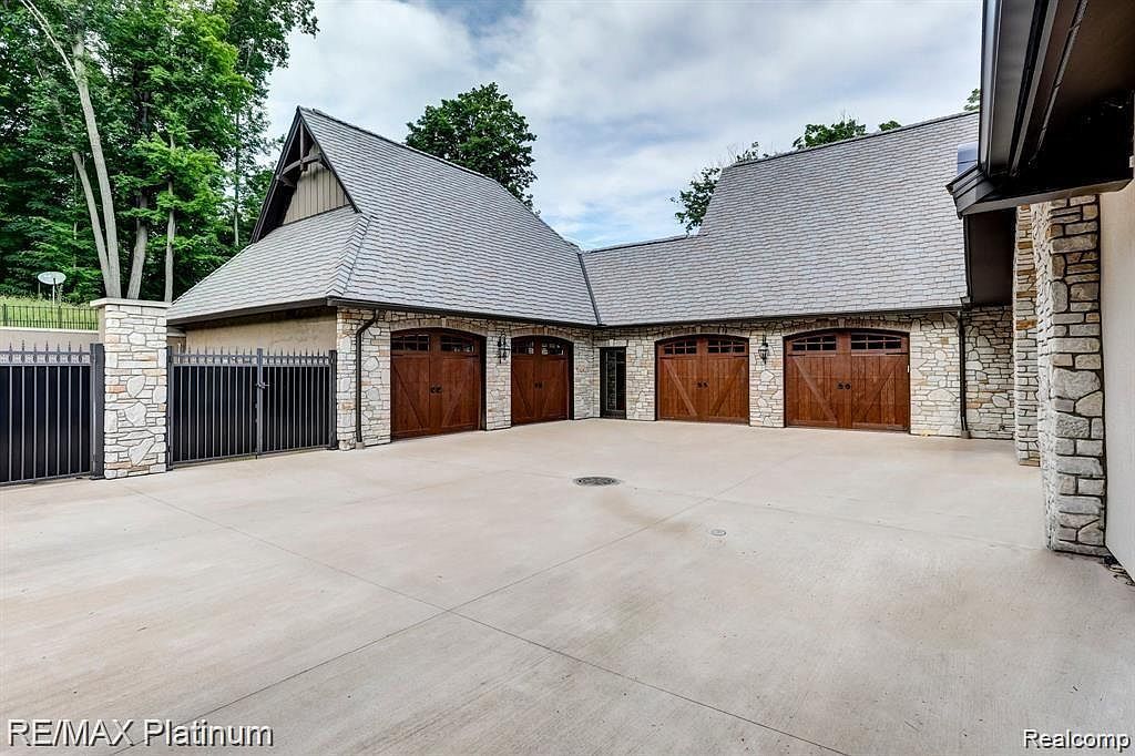 1286 Gray Fox Ct Howell, MI 48843 - Thumbnail 5