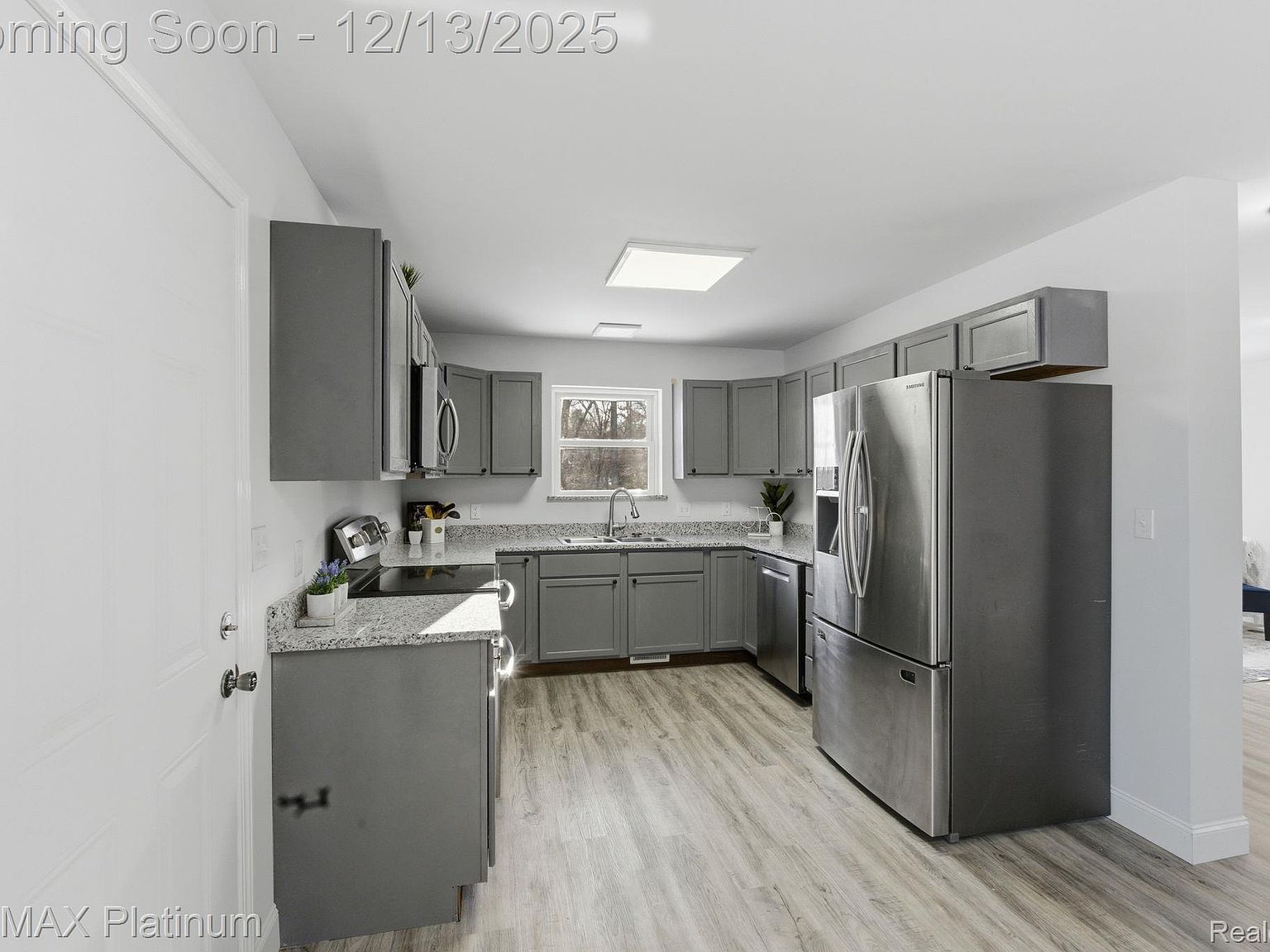 2424 Fisher Rd Howell, MI 48855 - Thumbnail 5