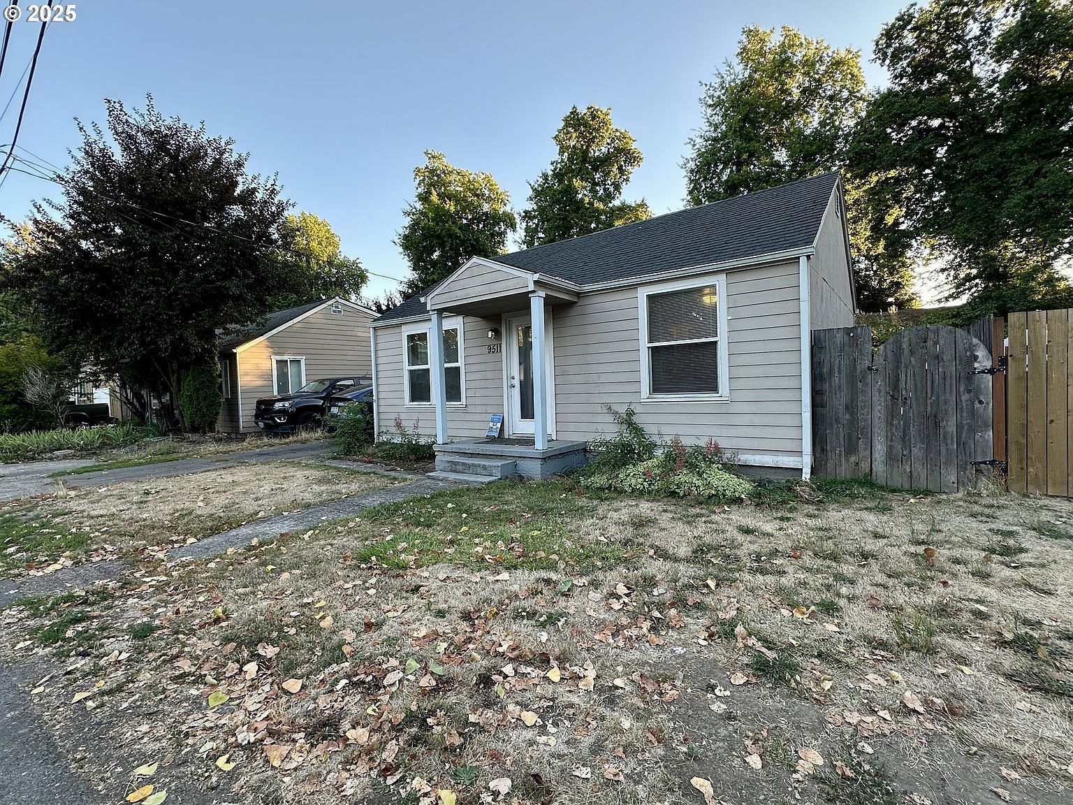 9511 NE Gertz Cir Portland, OR 97211 - Thumbnail 5