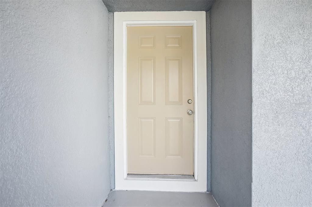 2537 Martha Ln Land O Lakes, FL 34639 - Thumbnail 5