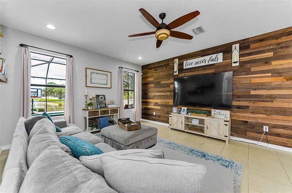 1236 Ketzal Dr New Port Richey, FL 34655 - Thumbnail 5