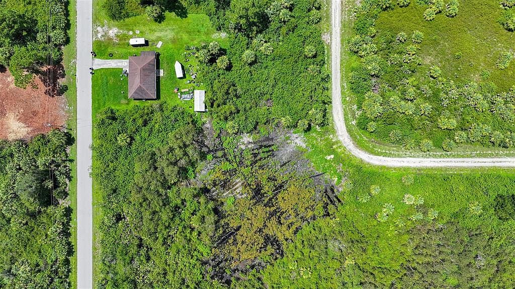 1245 Cavalier Cir Lehigh Acres, FL 33974 - Thumbnail 5