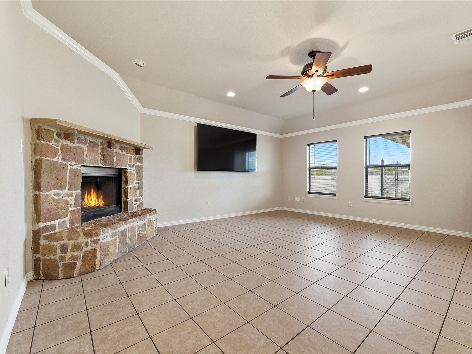 1547 Brookview Dr Lancaster, TX 75146 - Thumbnail 5