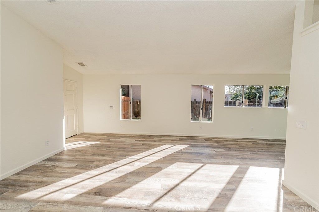 24297 Sun Valley Rd Moreno Valley, CA 92553 - Thumbnail 5