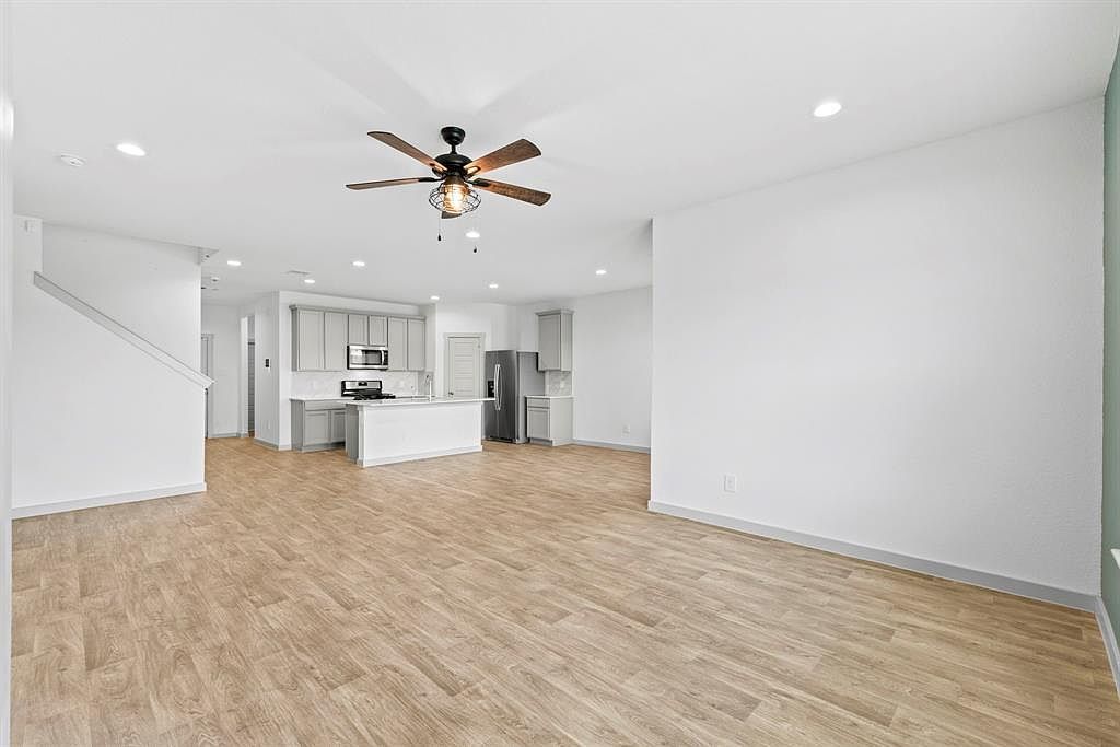 207 Williams Ln Rosharon, TX 77583 - Thumbnail 5