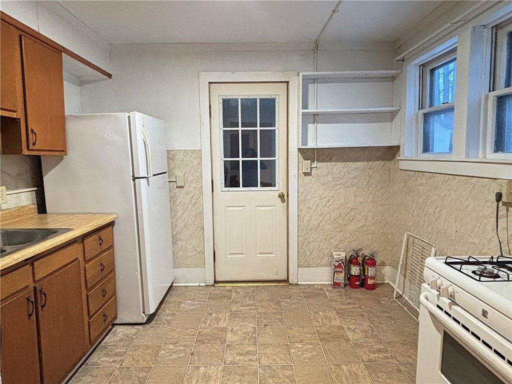 10-12 Columbia St Oneonta, NY 13820 - Thumbnail 5