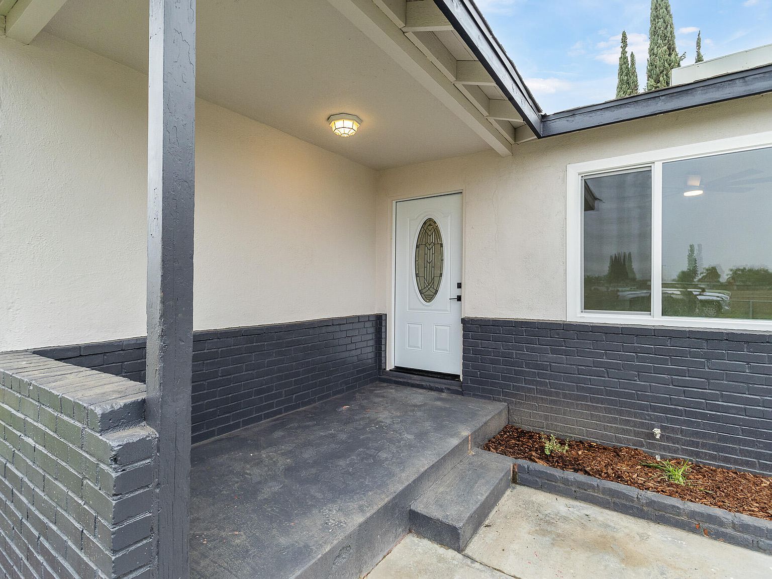 1676 W Putnam Ave Porterville, CA 93257 - Thumbnail 5