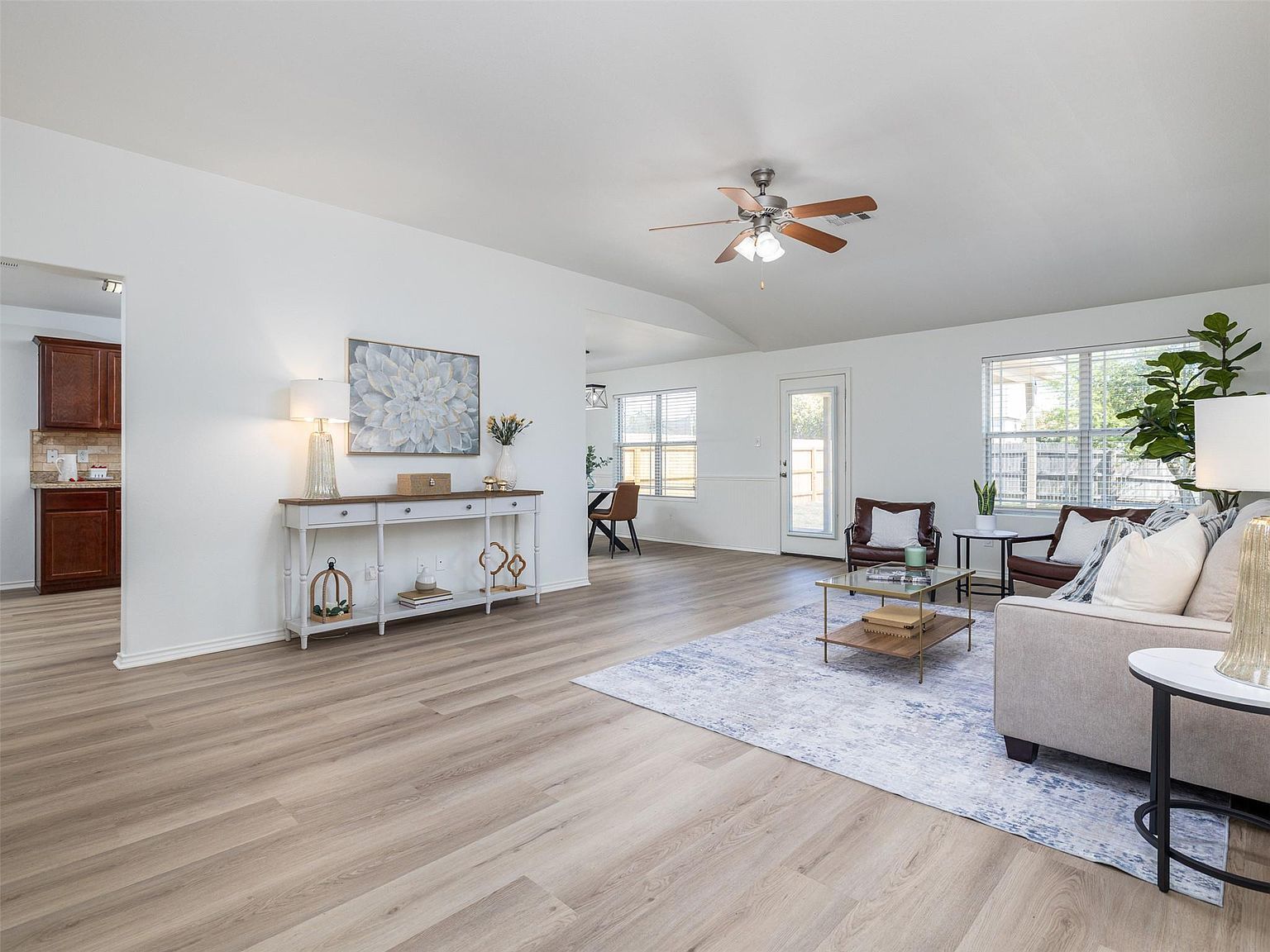 133 Lignite Dr Jarrell, TX 76537 - Thumbnail 5
