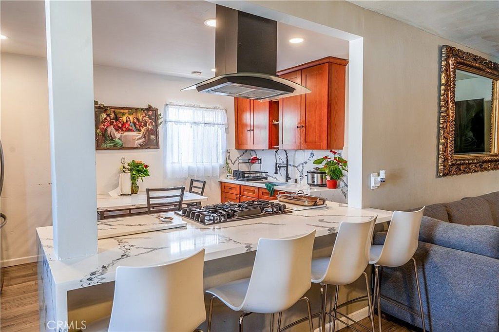 12109 216th St Hawaiian Gardens, CA 90716 - Thumbnail 5