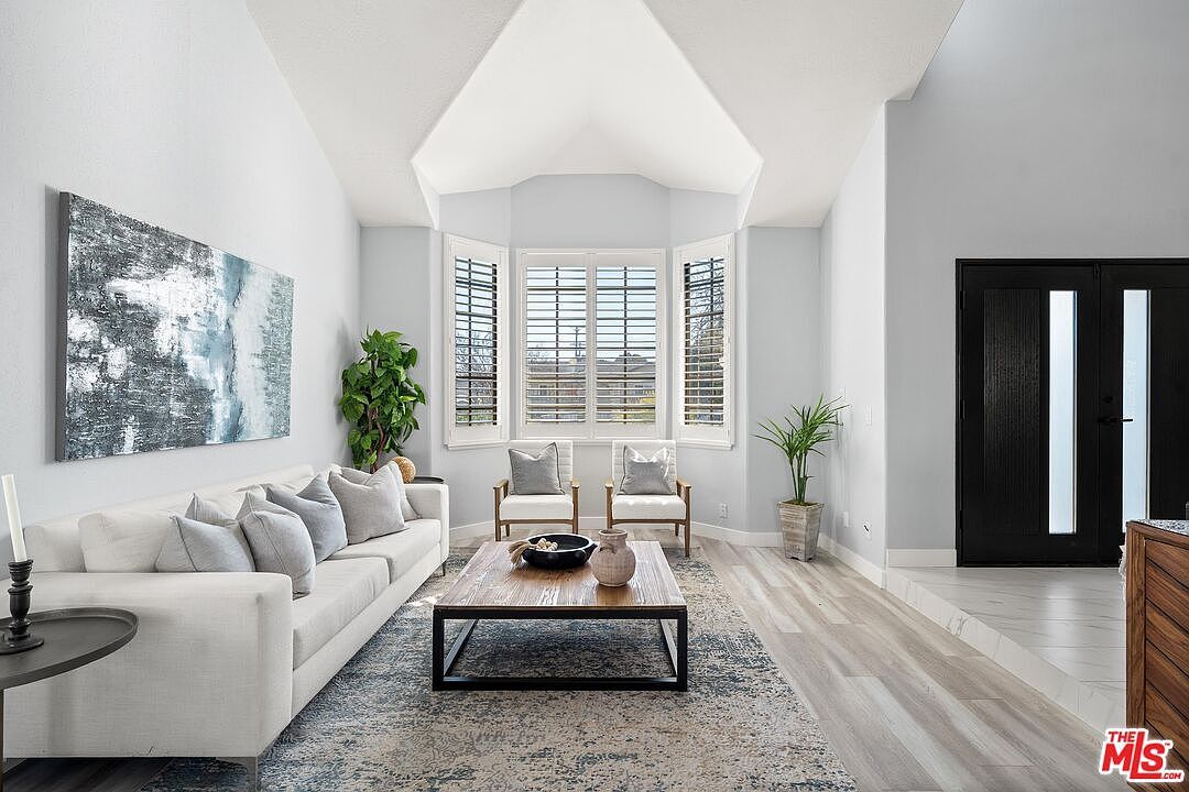 18251 Chase St Northridge, CA 91325 - Thumbnail 5