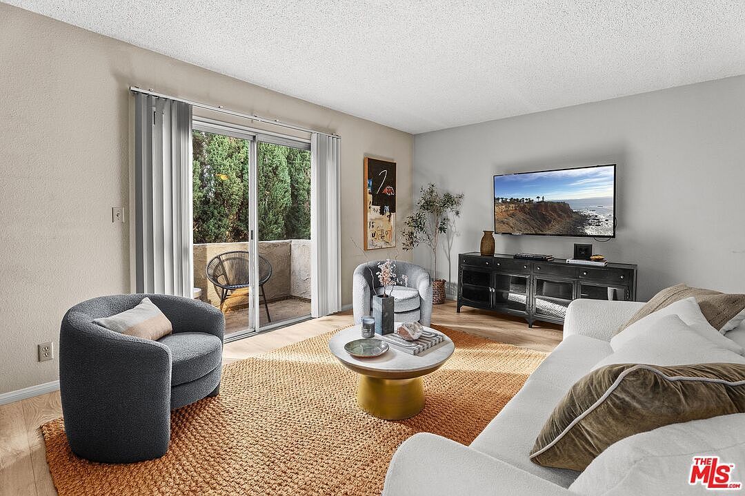 5437 Corteen Pl APT 212 Valley Village, CA 91607 - Thumbnail 5