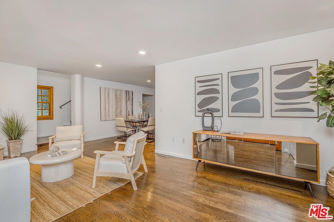 3724 Dixie Canyon Ave Sherman Oaks, CA 91423 - Thumbnail 5