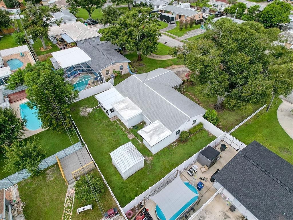 5900 49th Ave N Kenneth City, FL 33709 - Thumbnail 5