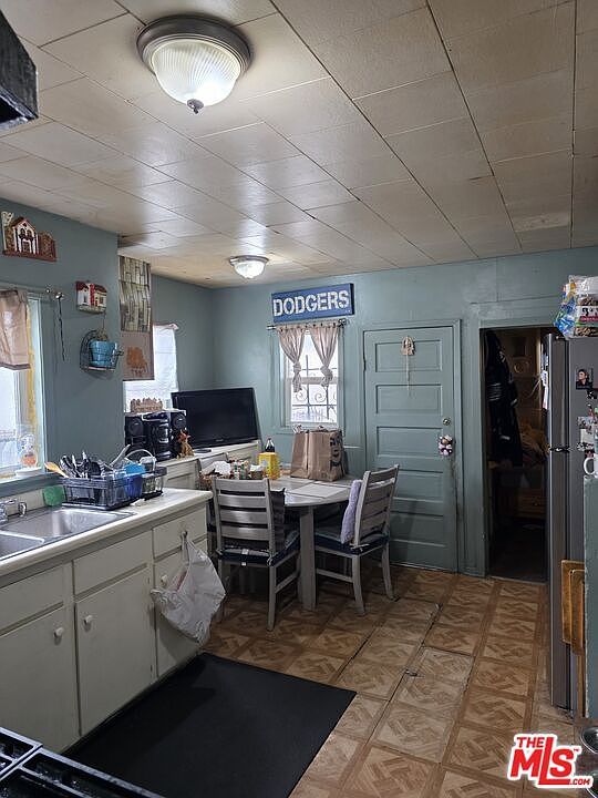 1415 Lake Shore Ave Los Angeles, CA 90026 - Thumbnail 5