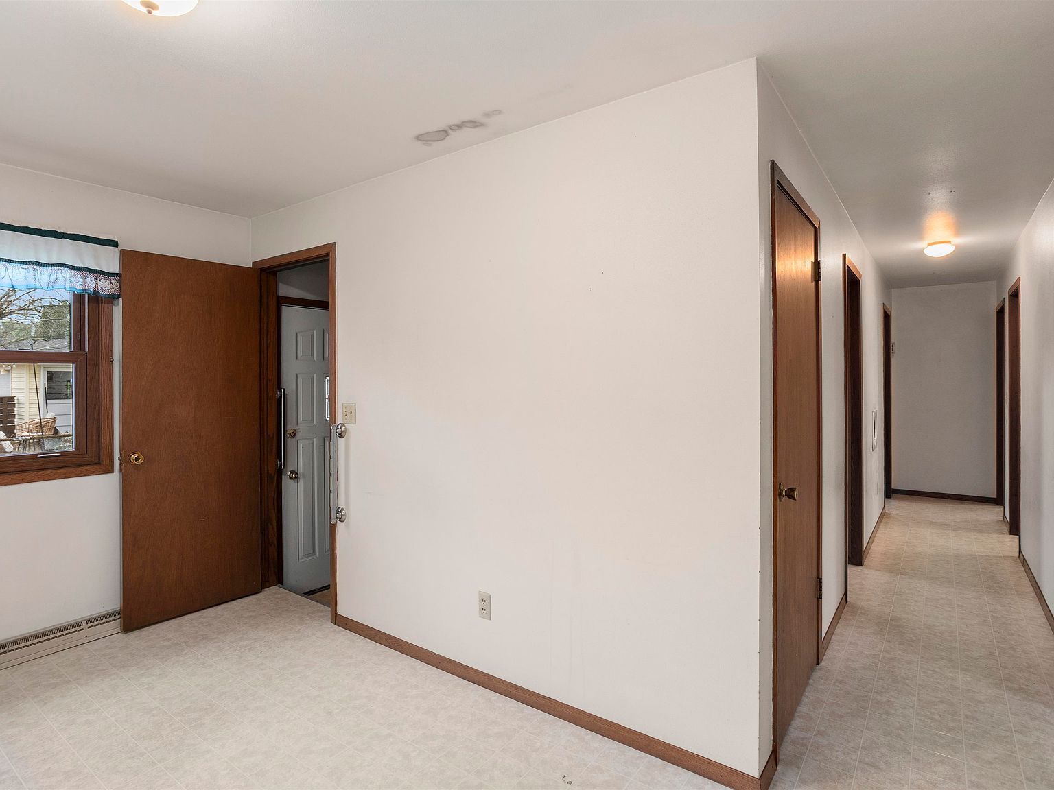 2109 E College Ave Appleton, WI 54915 - Thumbnail 5