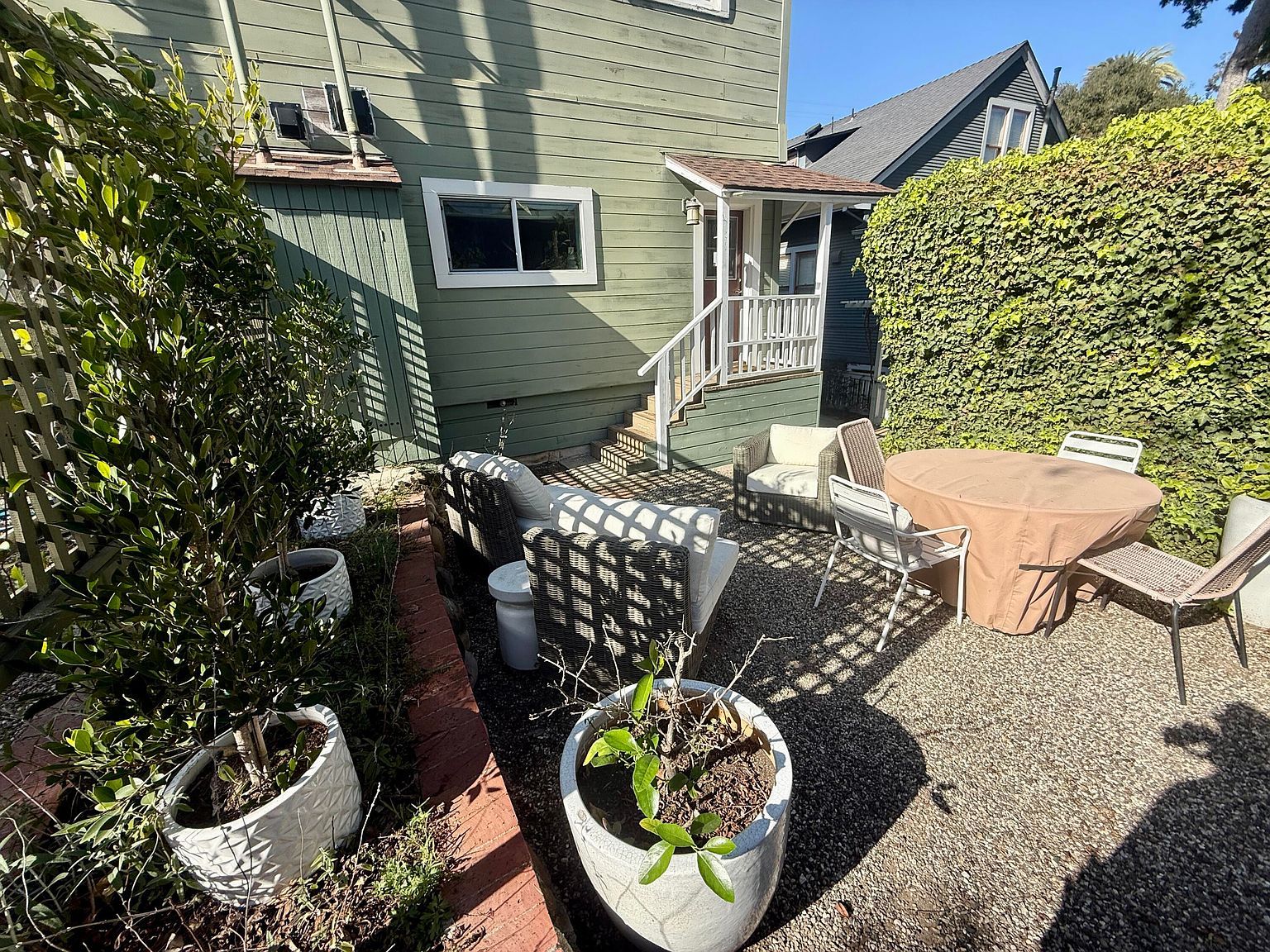 223-225 W Arrellaga St Santa Barbara, CA 93101 - Thumbnail 5