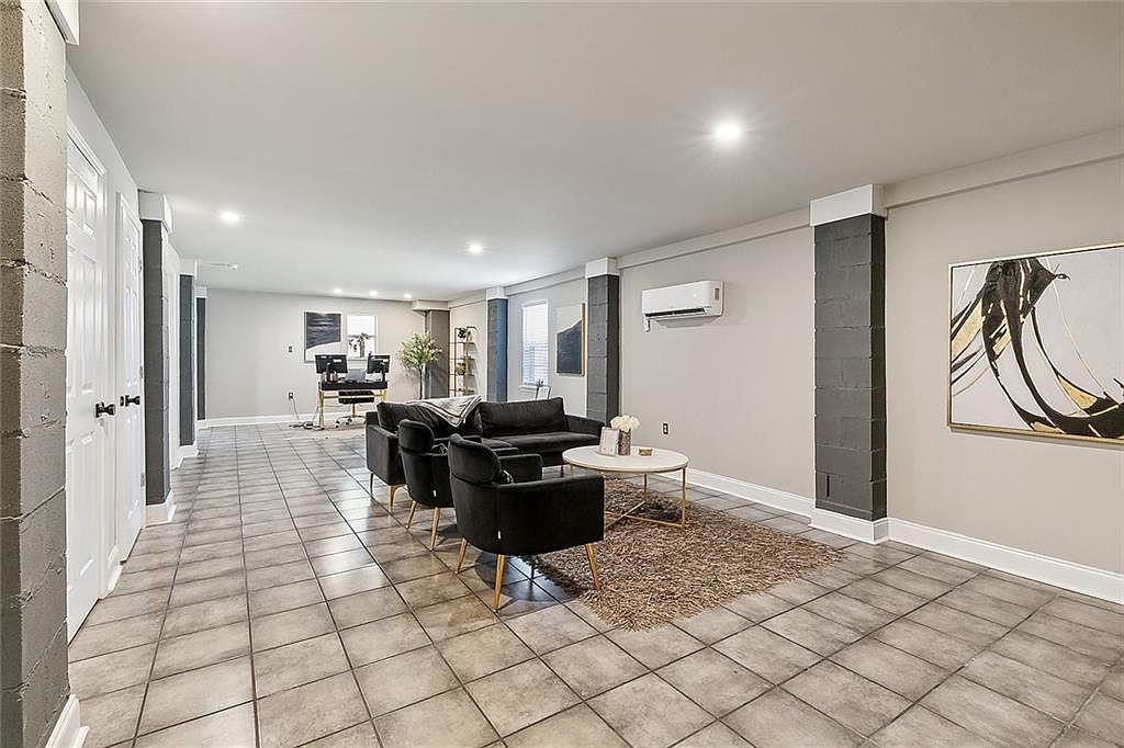 2558 Prentiss Ave New Orleans, LA 70122 - Thumbnail 5