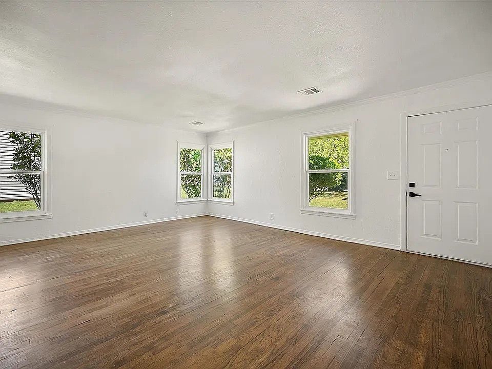 5048 Cedarhill Rd Fort Worth, TX 76116 - Thumbnail 5