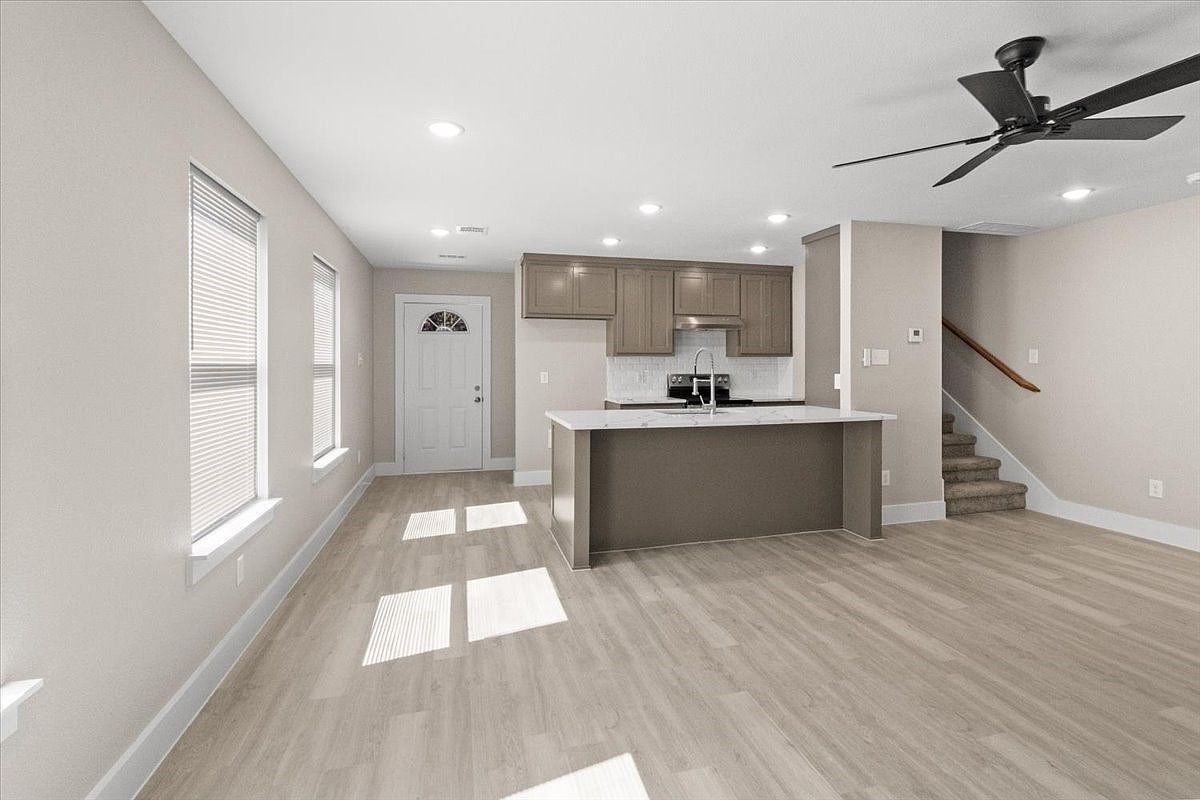 2644-2646 Hutchinson St Fort Worth, TX 76106 - Thumbnail 5