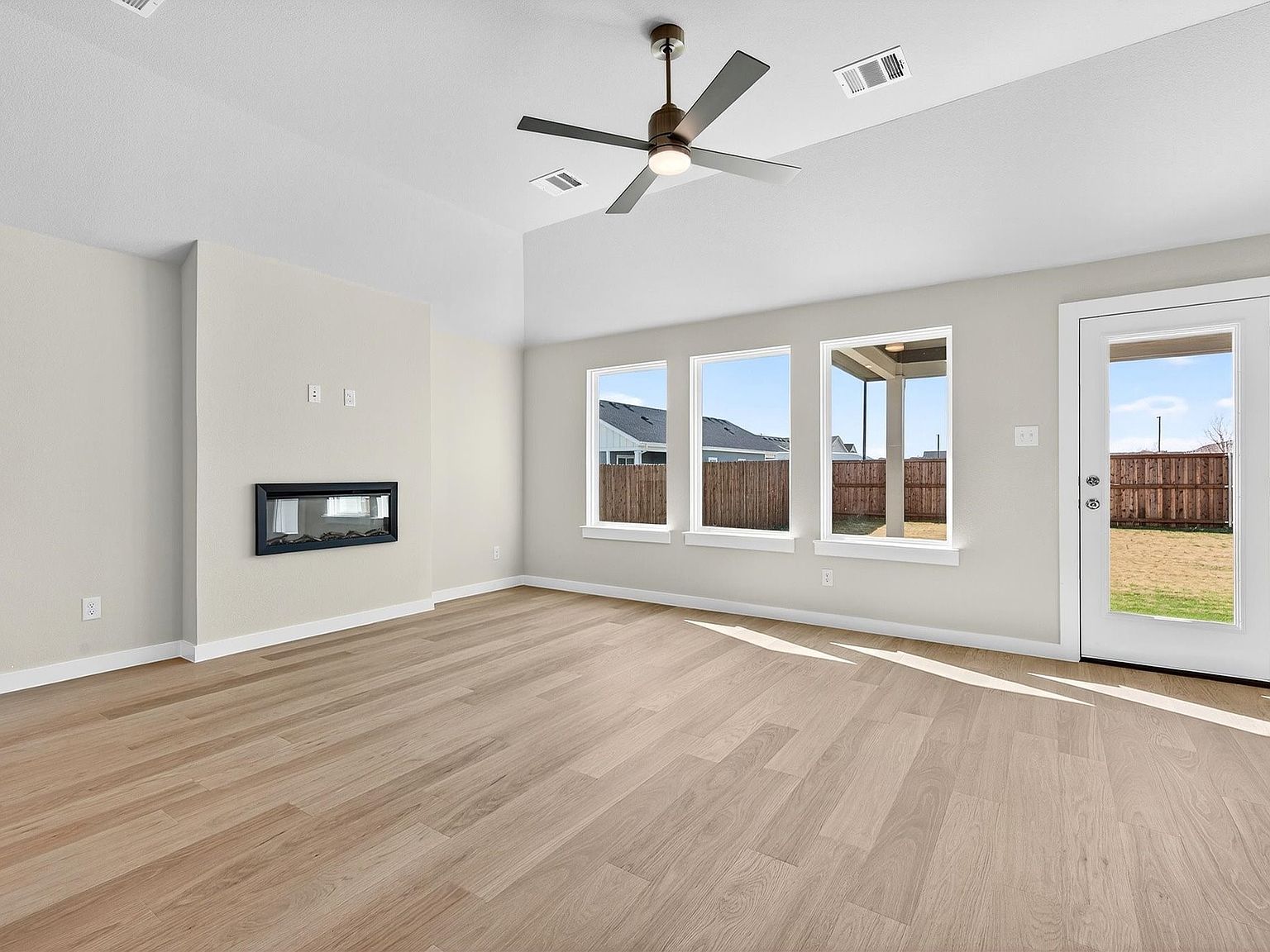 2220 Trailside Dr Sherman, TX 75092 - Thumbnail 5