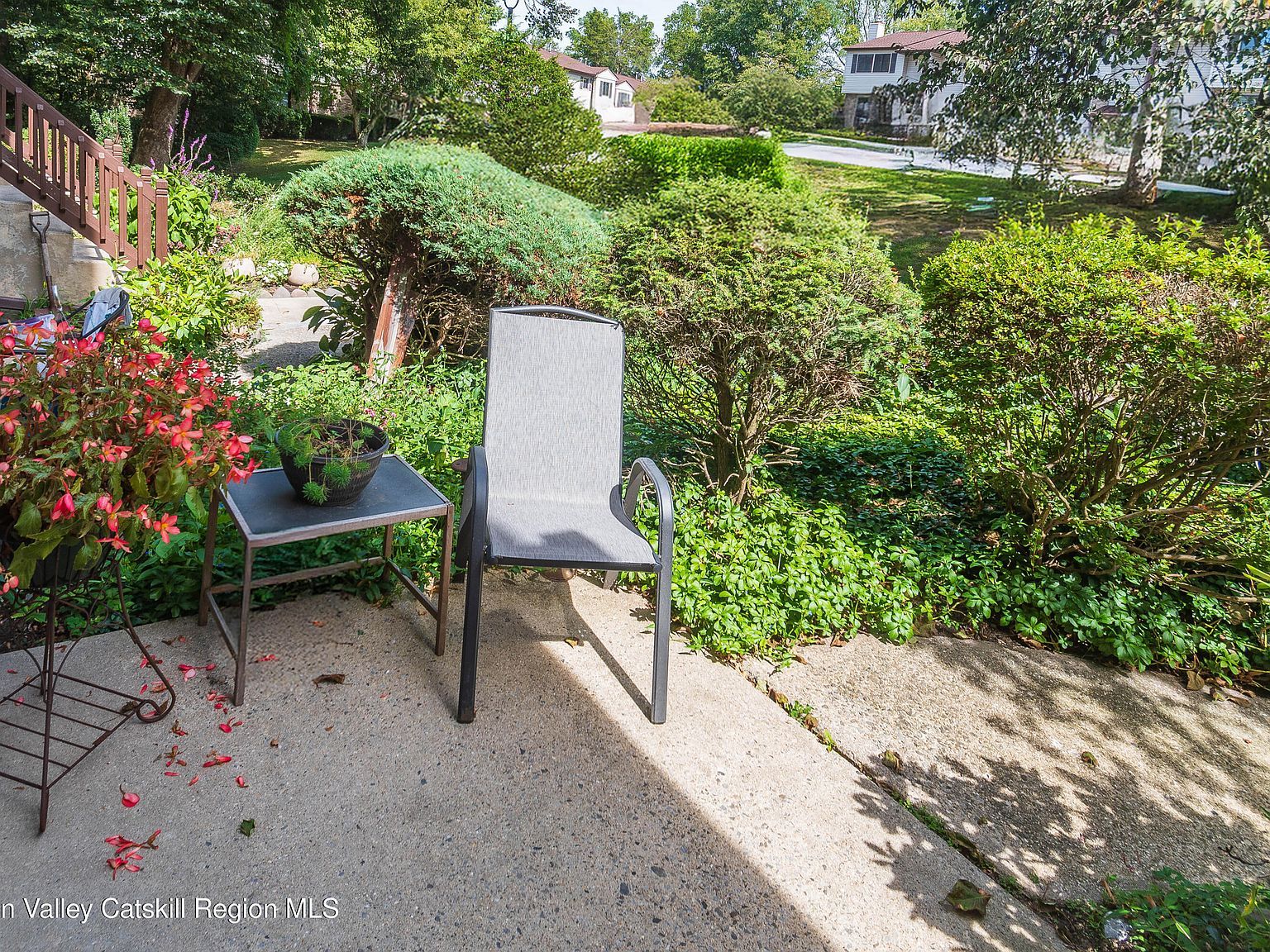 258 Village Ct Kingston, NY 12401 - Thumbnail 5